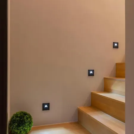 Exclusive New York In The Heart Of Apartment Budapest